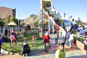 Oruro Solidario durante el Día del Peatón