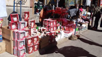 Día de la Madre Boliviana: Venta de regalos y movimiento comercial