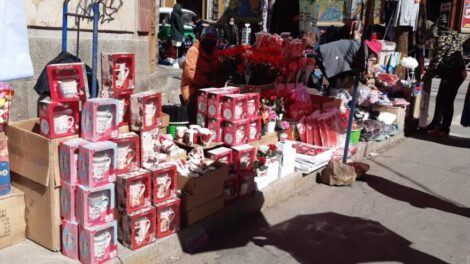 Día de la Madre Boliviana: Venta de regalos y movimiento comercial