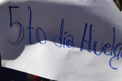 Huelga de hambre de maestros en Oruro