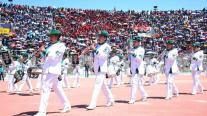 Concurso Departamental de Bandas Estudiantiles en Oruro