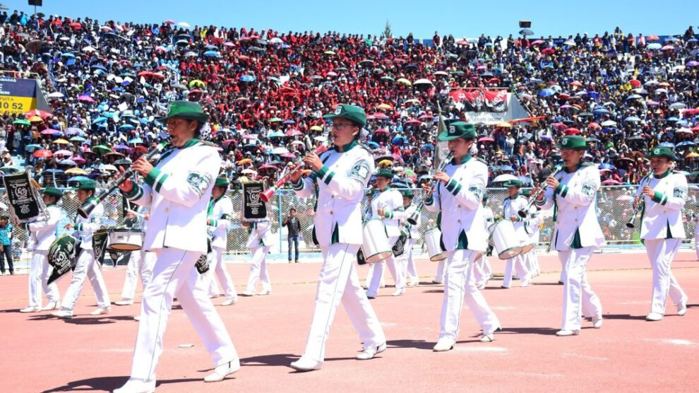 Concurso Departamental de Bandas Estudiantiles en Oruro