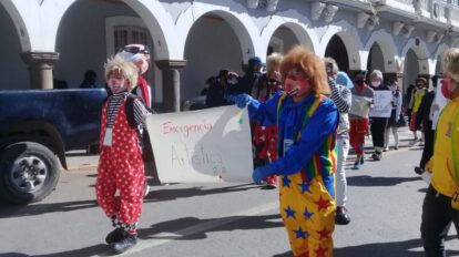 Apoyo a artistas infantiles en marcha pacífica