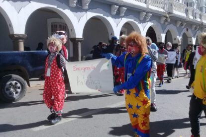 Apoyo a artistas infantiles en marcha pacífica