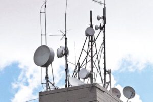 Antenas de espionaje en La Paz