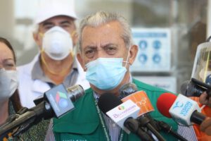 Óscar Urenda ingresará a terapia intensiva por problemas respiratorios