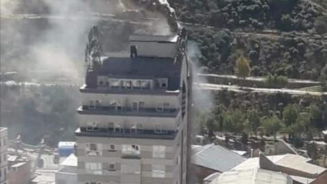 Incendio en el Hotel Camino Real en el centro paceño