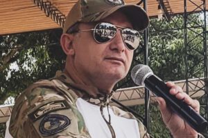 Ministro de Defensa Fernando López se disculpa tras video cuestionado