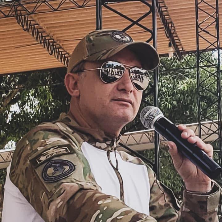 Ministro de Defensa Fernando López se disculpa tras video cuestionado