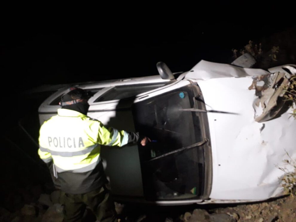 Accidente de vehículo BoliviaTv dejando dos heridos