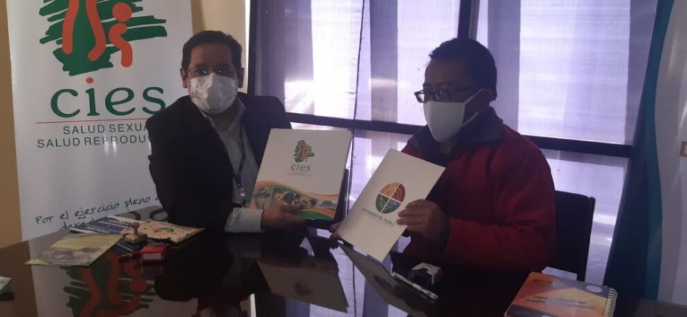 Atención médica a sectores vulnerables por Defensoría del Pueblo y CIES