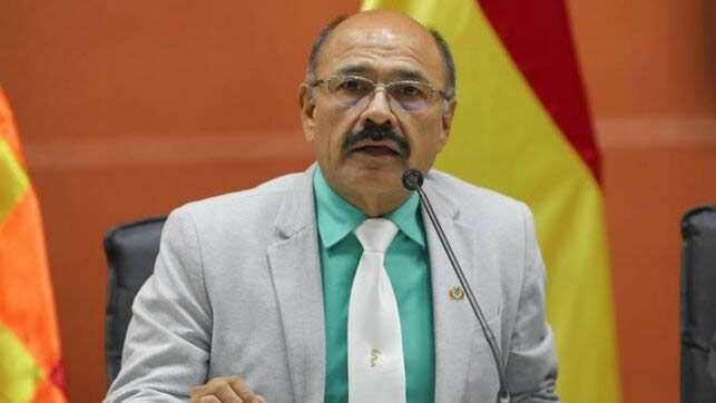 Aníbal Cruz declara sobre la compra de respiradores