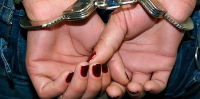 Revocan detención domiciliaria de Edith C. A por tenencia ilícita de un arma