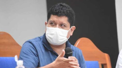 Gobernador de Pando, Luis Adolfo Flores, internado por complicaciones en su salud por Covid-19