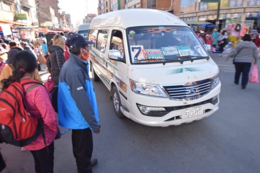 Desacato a la cuarentena rígida en Oruro
