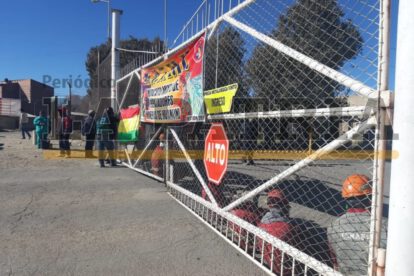 Toma pacífica de Vinto por deudas concepto de concentrados