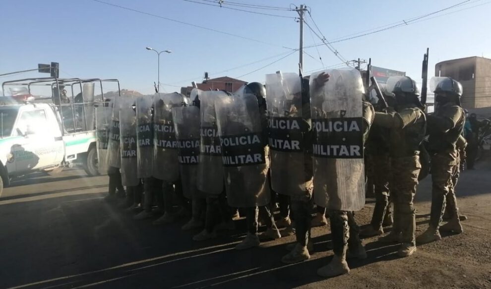 Efectivos policiales en K‘ara K’ara