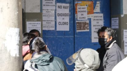 Personas en busca de dióxido de cloro