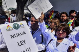 paro indefinido de médicos exige diálogo con el Gobierno