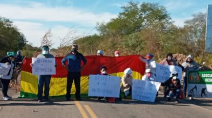 Bloqueo ruta Villa Montes por sector de salud y juntas vecinales