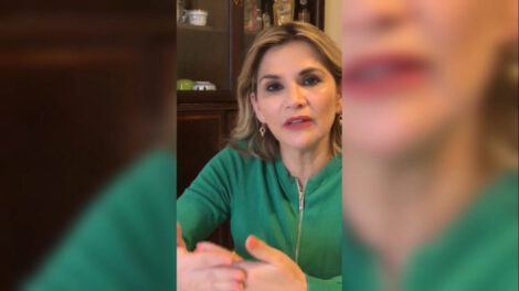 Jeanine Áñez anunció que dio positivo a Covid-19