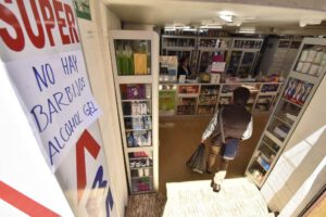 Acciones legales contra farmacias por especulación de precios durante la pandemia