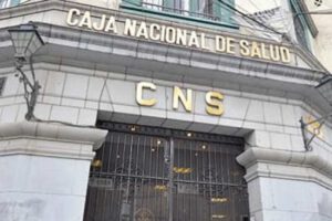 intervención de hospitales privados por la Caja Nacional de Salud