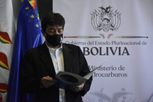 Ministro de Hidrocarburos Víctor Hugo Zamora da positivo a Covid-19