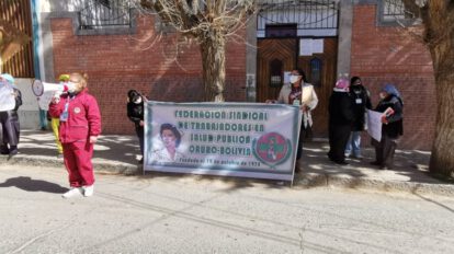 Paro de brazos caídos del sector salud por falta de atención