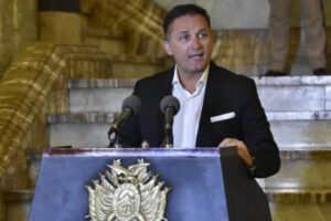 Contratación de profesionales en salud para combatir el Covid-19