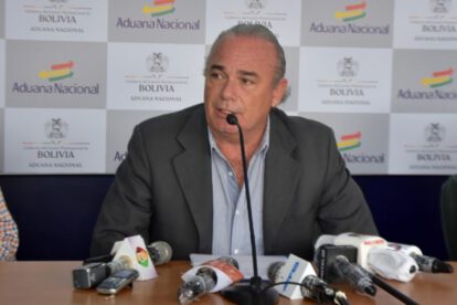 Renuncia de Jorge Hugo Lozada como presidente de la Aduana Nacional de Bolivia