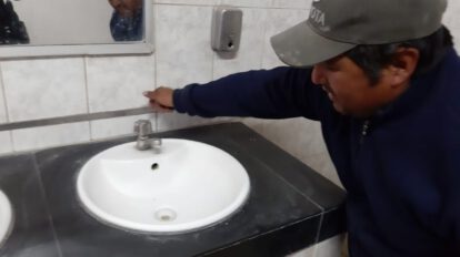Pisiga sin agua; centros de salud y comercios cierran sus puertas