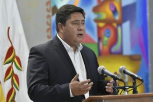 Baja médica por Covid-19 anunciada por el Ministro de Trabajo, Oscar Mercado