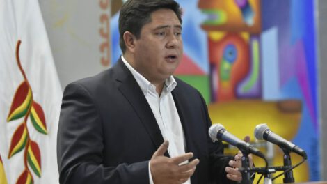 Baja médica por Covid-19 anunciada por el Ministro de Trabajo, Oscar Mercado