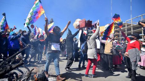 Convocatoria a sectores sociales para explicar la postergación de las elecciones