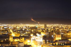 Incendio en Vichuloma alarma a Oruro