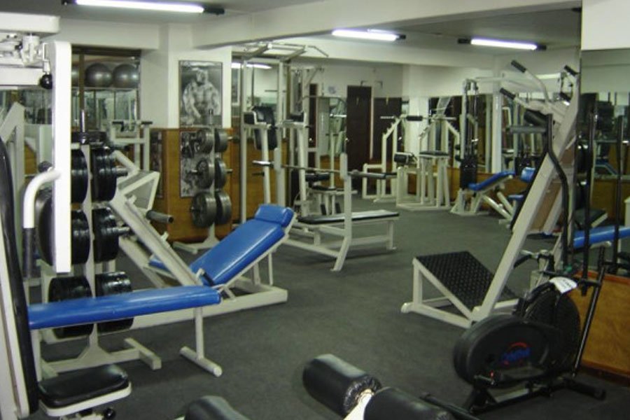 Cuarentena ordenada en Santa Cruz para restaurantes y gimnasios