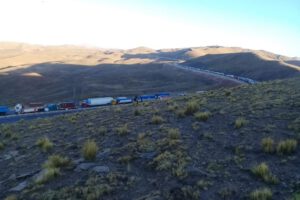 Bloqueo en Confital ante la emergencia sanitaria en Bolivia