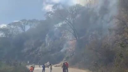 Incendio en Samaipata provocado por bloqueadores