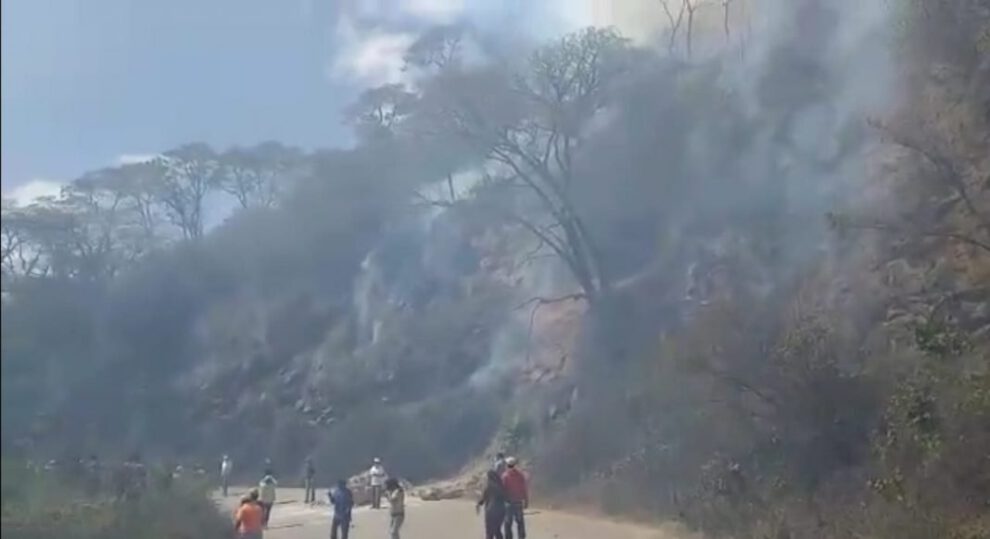 Incendio en Samaipata provocado por bloqueadores