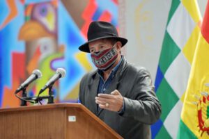 Demanda penal contra Huarachi y Loza por delitos de salud pública