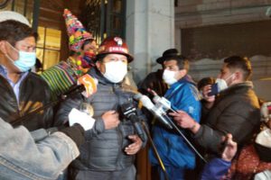 COB rompe diálogo con TSE en conferencia de prensa