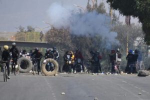 Intervención policial en bloqueos en Bolivia
