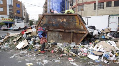 bloqueo en el botadero de K´ara K´ara en Cochabamba