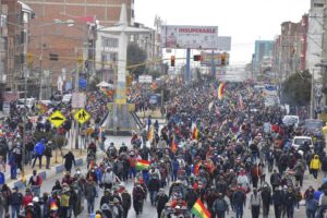 Bloqueos en Bolivia instan a la convivencia pacífica