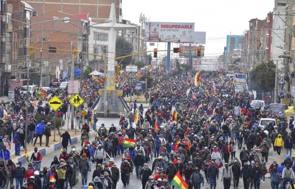 Bloqueos en Bolivia instan a la convivencia pacífica