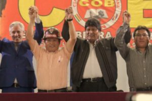 Trabajadores en Salud Pública de Oruro desconocen al ejecutivo de la COB
