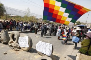 Bloqueos en Cochabamba tras la promulgación de la Ley Electoral