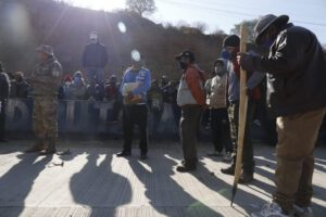 militar retenido por bloqueadores