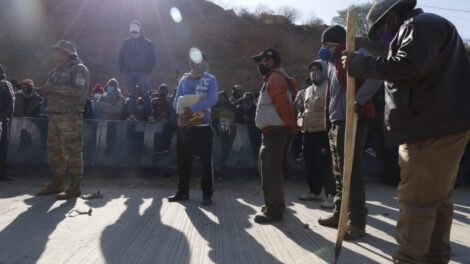 militar retenido por bloqueadores